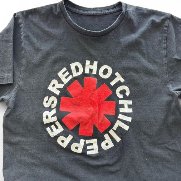 Men's Black Red Hot Chili Peppers Band T-shirt - Picture 2 of 4